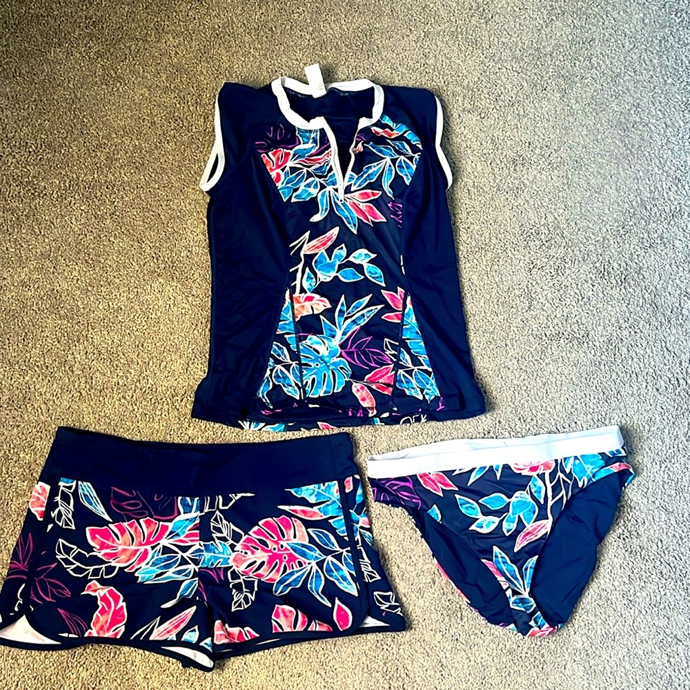 Tommy Bahama 3 Piece Swimsuit With Shorts